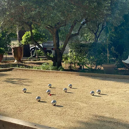 Prázdninový dům Oasis De Verdure Avec Piscine A *